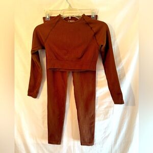 Women's Brown Ribbed Two-Piece Set size small